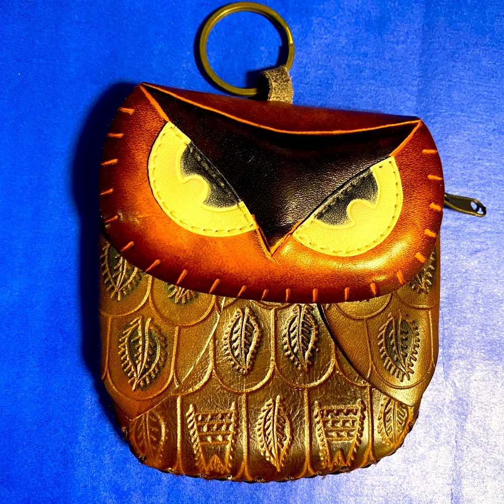 Owl Genuine Leather Coin/Keys/Cards Owl Shaped Purse wTooling, Zipper Top